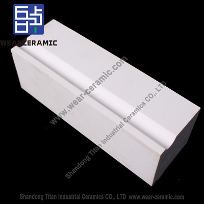 Keramička opeka za oblaganje od aluminijevog oksida i cirkonija otporna na habanje